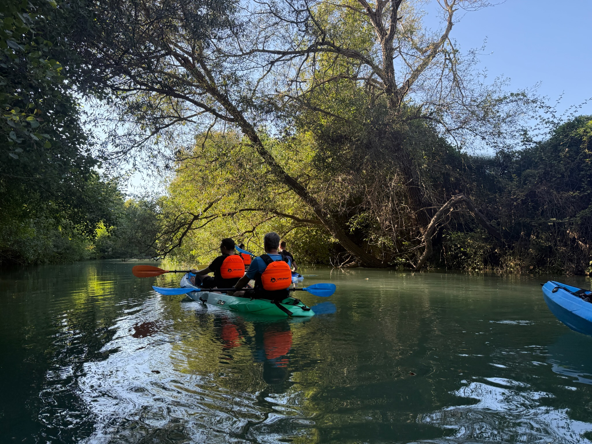 Acheron Escape - Photo 2